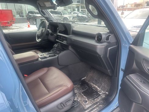 Used 2025 Toyota Land Cruiser image 45