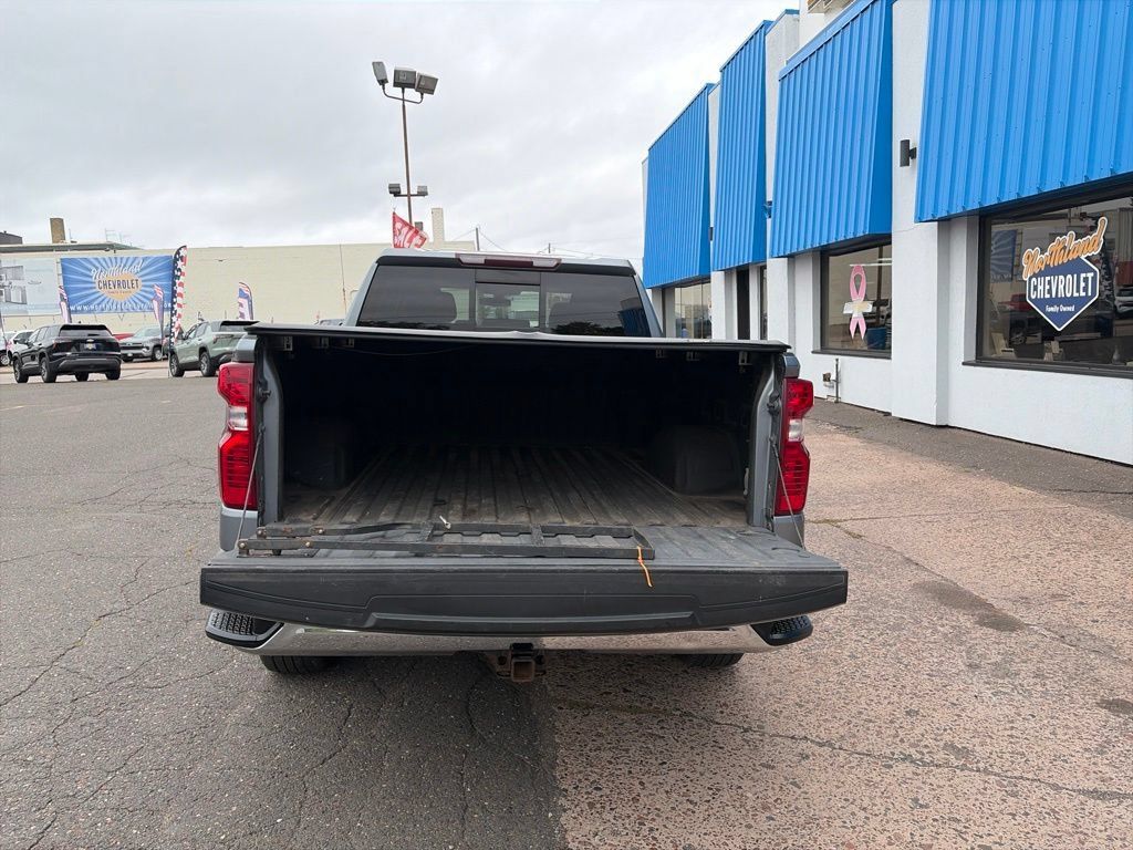 Used 2019 Chevrolet Silverado 1500 LT w/ All-Star Edition AWD/4WD image 37