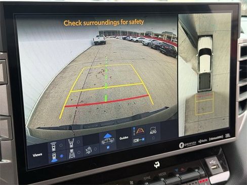 Used 2024 Toyota Tundra Limited image 19