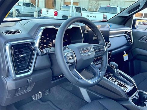 New 2026 GMC Canyon Elevation w/ Convenience Package image 6