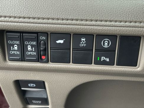 Used 2021 Honda Odyssey Touring image 24