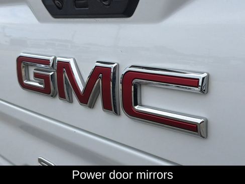 Used 2022 GMC Sierra 1500 AT4X AWD/4WD image 8