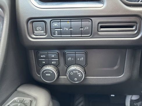 Used 2022 Chevrolet Suburban LS AWD/4WD image 19