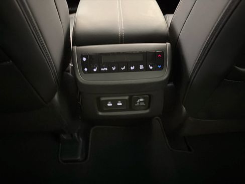 New 2026 Nissan Pathfinder Platinum FWD image 22