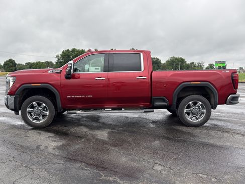 Used 2026 GMC Sierra 2500 SLT w/ SLT Premium Package AWD/4WD image 7