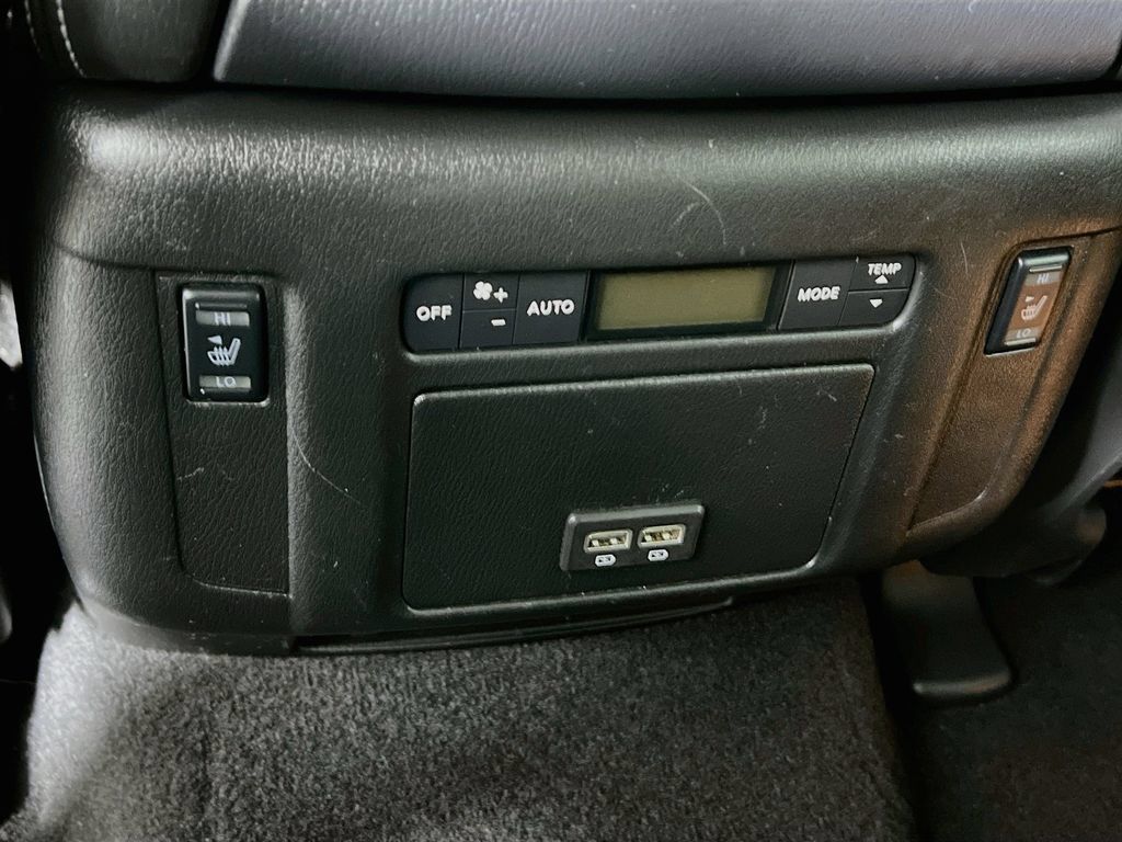 Used 2017 Nissan Armada Platinum w/ Captain Seat Package AWD/4WD image 30