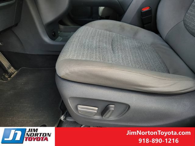 Used 2021 Toyota Sienna LE FWD image 25