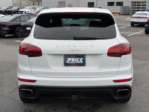 Used 2017 Porsche Cayenne Platinum Edition AWD/4WD image 11