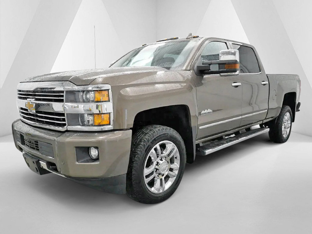 Used 2015 Chevrolet Silverado 2500 High Country w/ High Country Premium Package AWD/4WD image 4