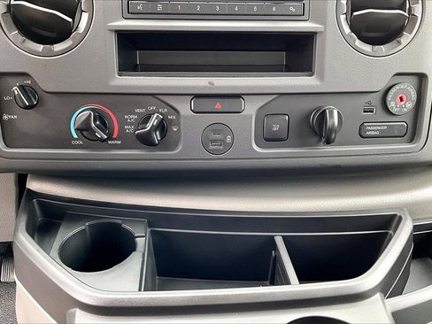 New 2024 Ford E-450 and Econoline 450 Super Duty w/ Power Windows & Locks Group image 18