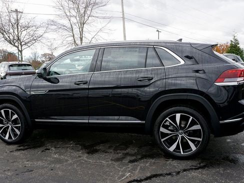 New 2026 Volkswagen Atlas Cross Sport SEL Premium R-Line image 7