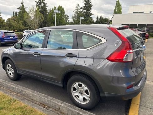 Used 2015 Honda CR-V LX image 4