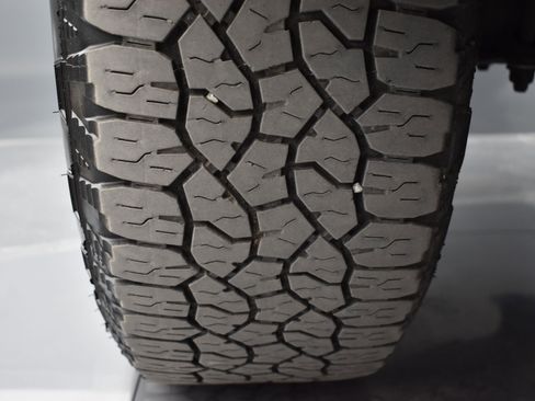 Used 2023 GMC Sierra 2500 Denali w/ Denali Ultimate Package image 18