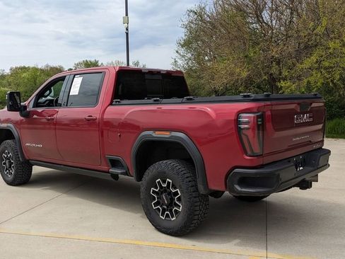 Used 2025 GMC Sierra 2500 AT4X AWD/4WD image 5