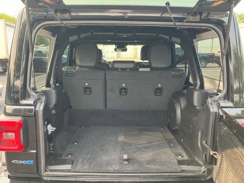 Used 2024 Jeep Wrangler High Altitude AWD/4WD image 19
