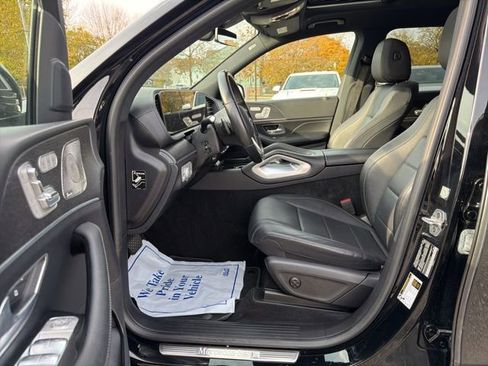 Used 2022 Mercedes-Benz GLS 450 4MATIC image 13