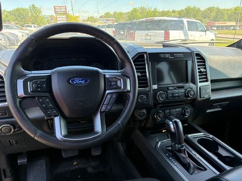 Used 2016 Ford F150 XLT w/ Equipment Group 302A Luxury AWD/4WD image 4