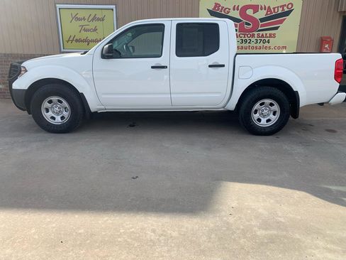 Used 2021 Nissan Frontier S image 5