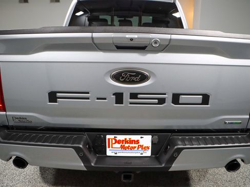 Used 2023 Ford F150 Lariat w/ Equipment Group 502A High image 8