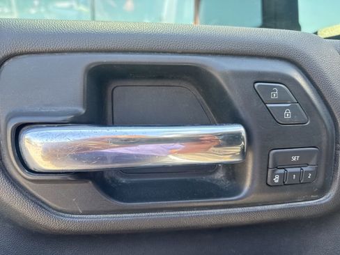 Used 2020 Chevrolet Silverado 2500 LTZ w/ LTZ Plus Package image 19