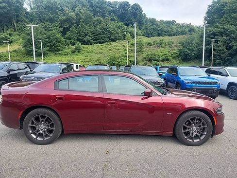 Used 2018 Dodge Charger GT AWD/4WD image 4