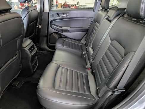 Used 2024 Ford Edge SEL image 12