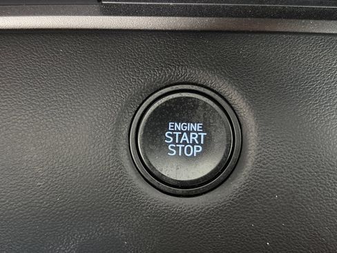 Certified 2025 Hyundai Elantra Sport FWD image 27
