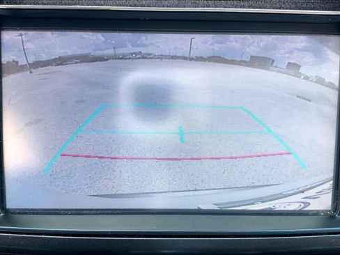 Used 2015 Toyota RAV4 LE FWD image 26