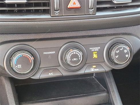 Used 2023 Kia Forte LXS image 15