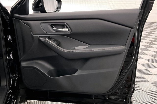 New 2027 Nissan Rogue SV FWD image 36