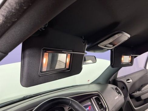 Used 2018 Dodge Charger SXT w/ Blacktop Package image 33