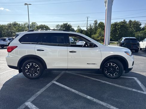 Used 2019 Nissan Pathfinder SV w/ Rock Creek Edition AWD/4WD image 18