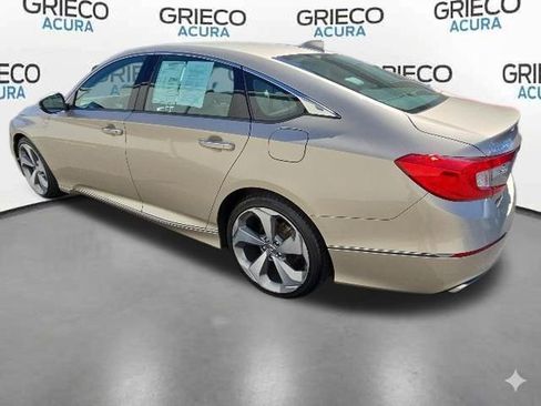 Used 2018 Honda Accord Touring image 5