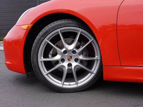 Used 2015 Porsche Cayman image 8