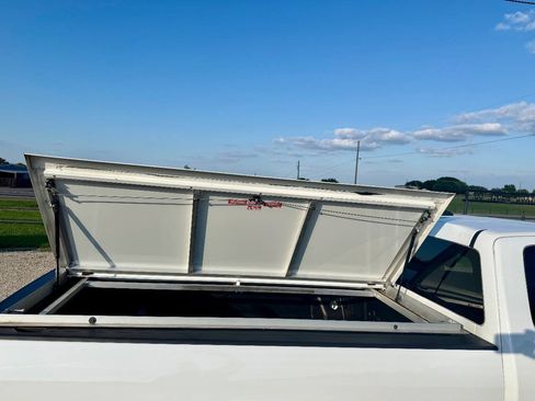 Used 2022 Chevrolet Colorado LT w/ Fleet Safety Package RWD image 10
