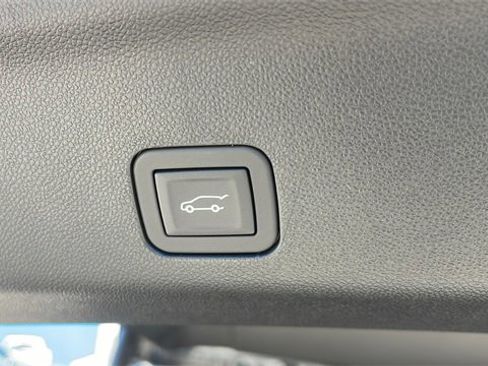 New 2026 Chevrolet Suburban Premier w/ Sun And Tow Package image 36