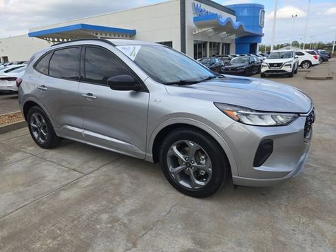 Used 2023 Ford Escape ST-Line w/ Tech Pack #1 FWD image 7