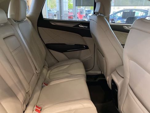 Used 2017 Lincoln MKC Premiere AWD/4WD image 12
