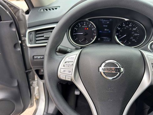 Used 2015 Nissan Rogue SV AWD/4WD image 14