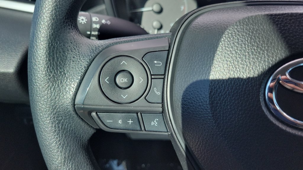 Certified 2025 Toyota Corolla LE FWD image 19