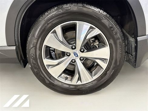 Certified 2023 Subaru Ascent Premium w/ Convenience Package image 32