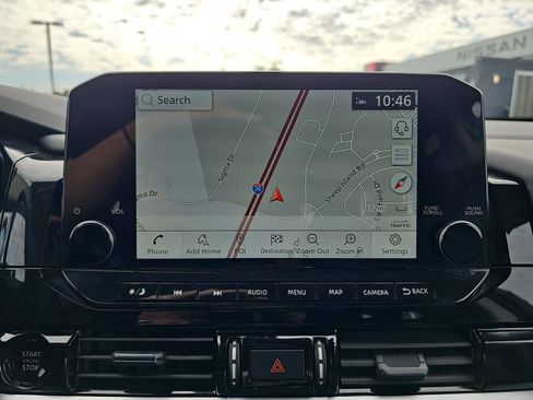 Used 2025 Nissan Pathfinder SL w/ SL Premium Package image 24