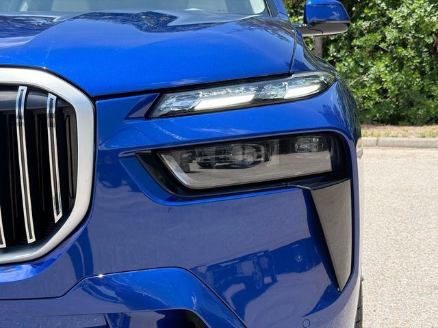 Used 2024 BMW ALPINA XB7 AWD/4WD image 7