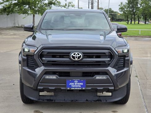 Used 2024 Toyota Tacoma SR5 AWD/4WD image 3