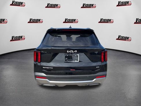 New 2025 Kia Sorento S image 6