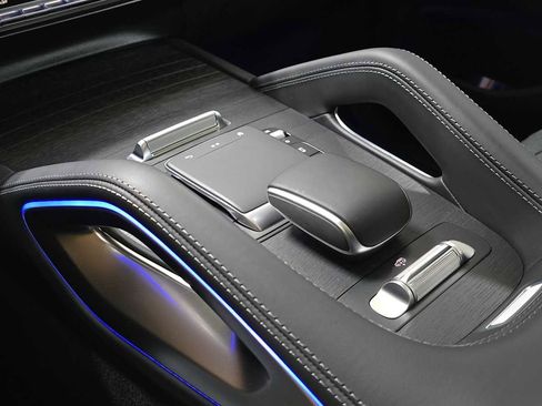 New 2026 Mercedes-Benz GLE 53 AMG 4MATIC Coupe image 32