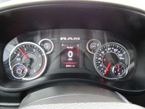 Used 2024 RAM 2500 Big Horn w/ Off Road Package image 9