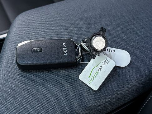 Used 2022 Kia EV6 Wind image 33