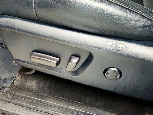 Used 2018 Toyota Tundra Limited image 11