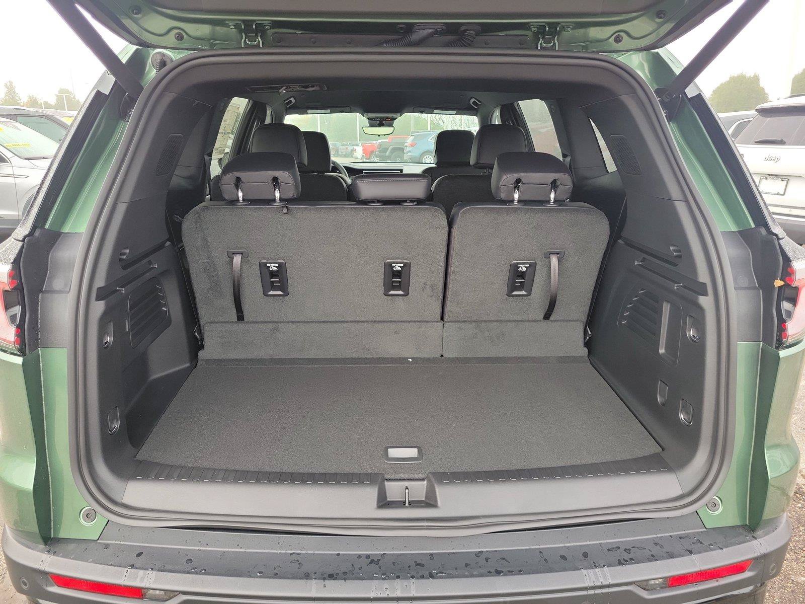 New 2027 GMC Acadia Elevation w/ Black Edition AWD/4WD image 7